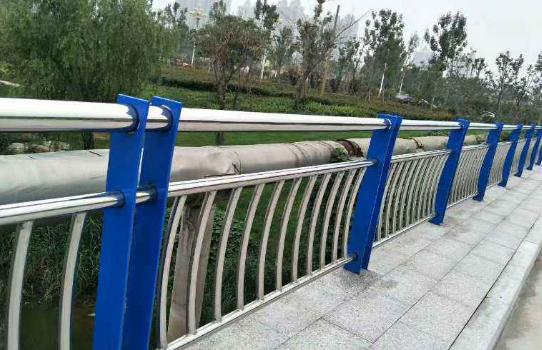 庆安304不锈钢复合管桥梁护栏